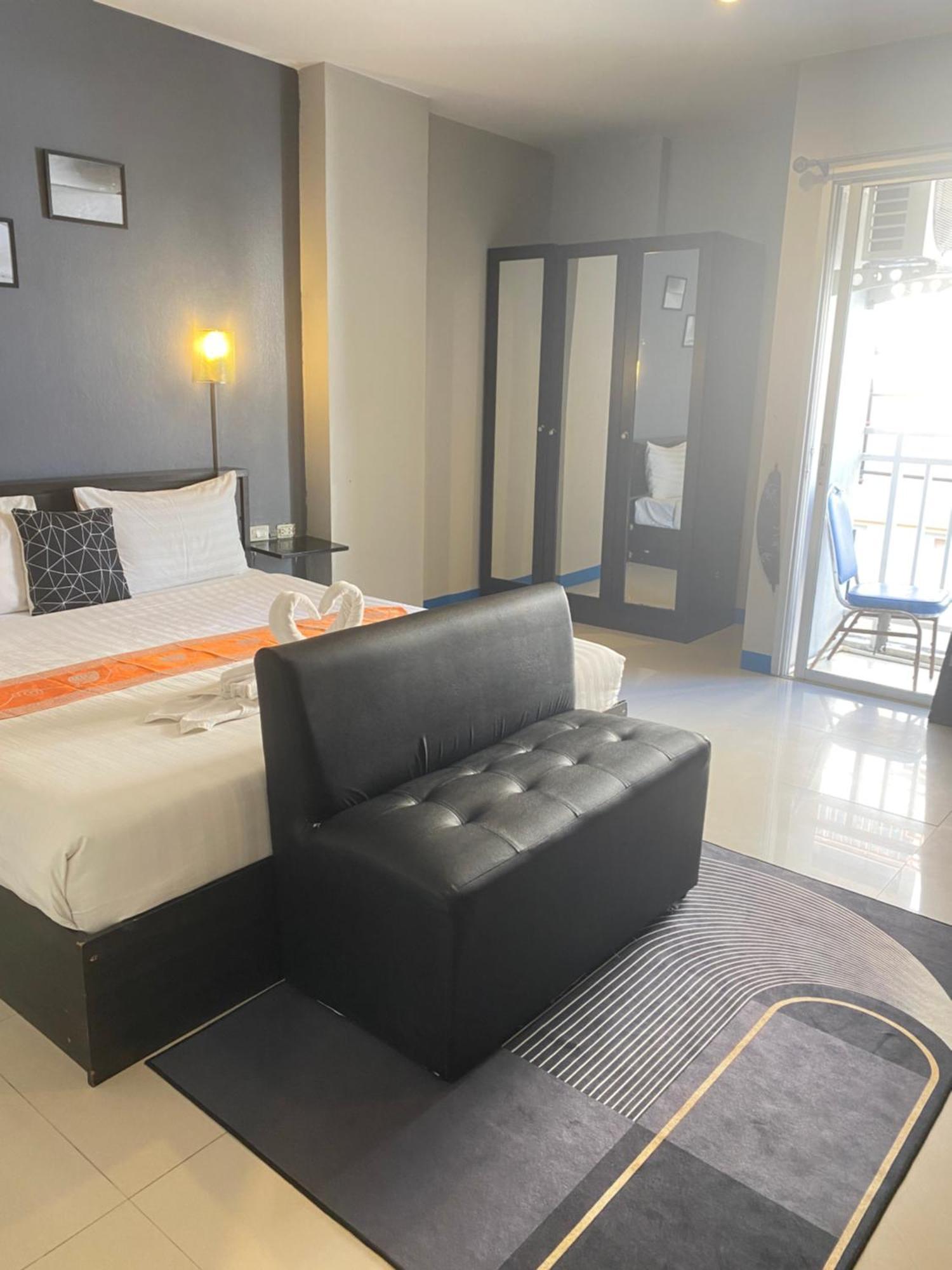 Holiday Home Patong Kültér fotó