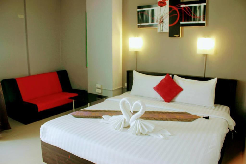 Holiday Home Patong Kültér fotó